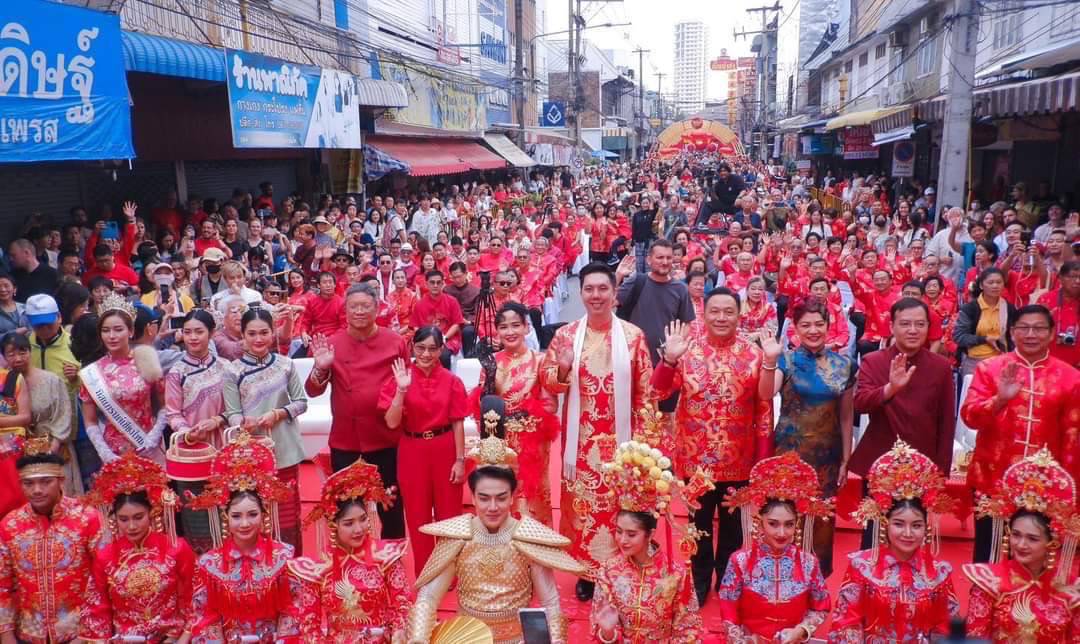 เชียงใหม่ จัดงาน เทศกาลไชน่าทาวน์รับตรุษจีน โขว์ขบวน “เสน่ห์ยุคเจ้าพ่อเซี่ยงไฮ้” เปิดโรงน้ำชา ในศาลเจ้ากวรอูบู้เบี้ยอายุกว่าร้อยปี