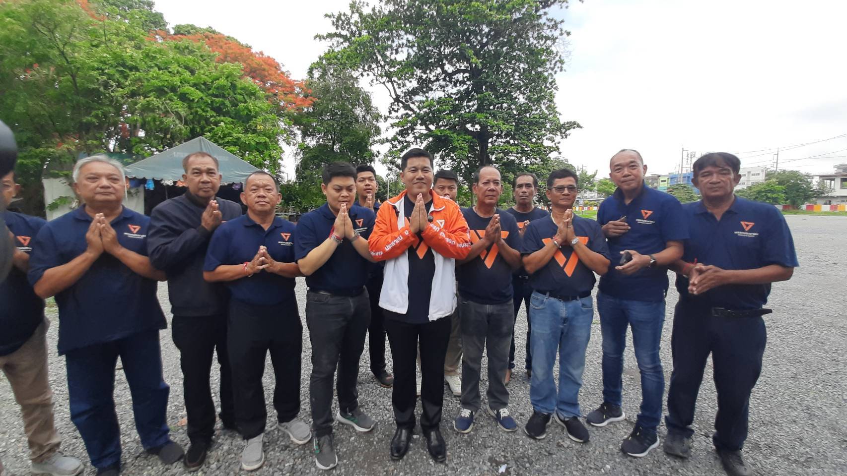 ปมุมธานี ดร.มดได้รับการเลือกตั้งยังไม่ทันข้ามคืนมีพรรคการเมืองดังจีบให้ย้ายพรรคเจ้าตัวยันเงินไม่สำคัญไม่ย้ายอย่างแน่นอน