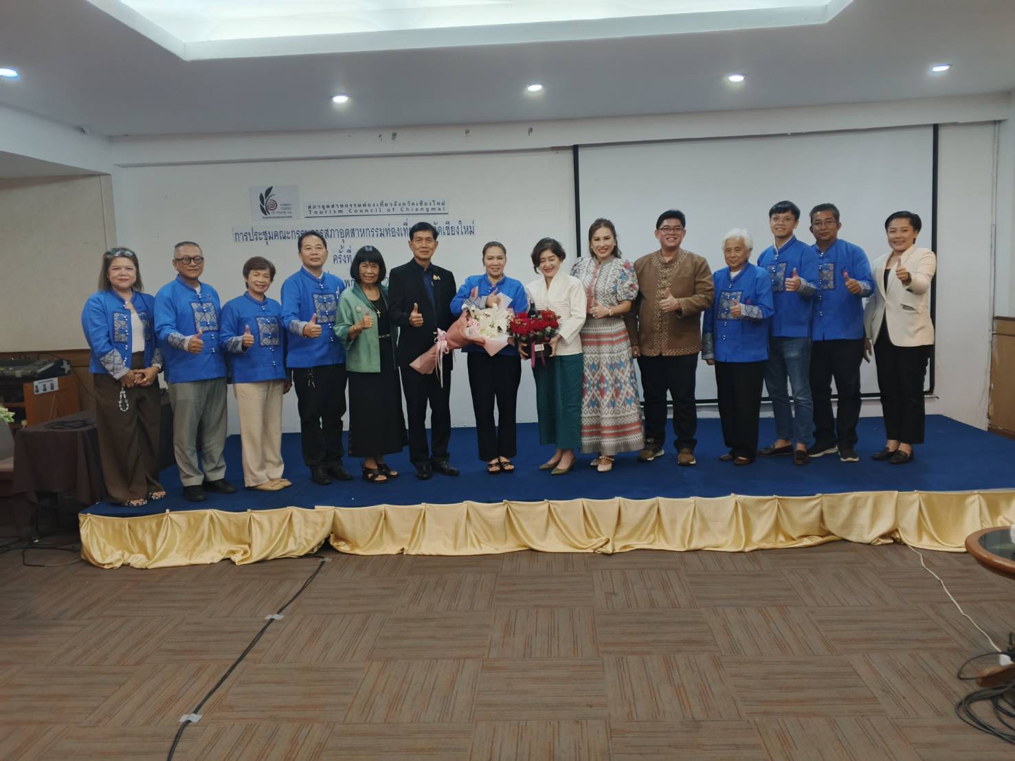 “วาสนา” นำทีมถกที่ปรึกษา-กรรมการบริหารสภาอุตสาหกรรมท่องเที่ยว ครั้งแรก วอนรัฐหนุนต่างชาติบินตรงสู่เชียงใหม่ ยกเว้นค่าธรรมเนียมจอด