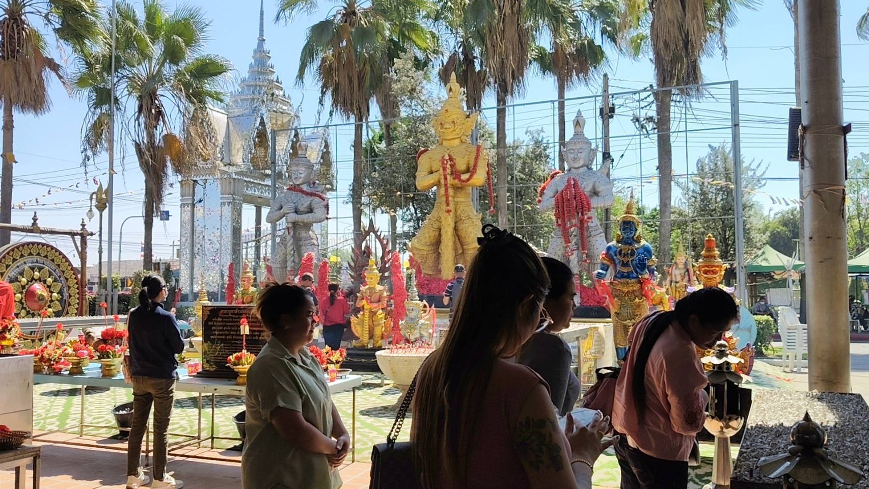 ปทุมธานี ขอแค่ 2 วันได้จริง! ท้าวเวสฯ ให้โชค 6 หมื่นกว่า ขายบ้านขายที่ผ่านฉลุย ไอ้ไข่ช่วยชีวิตไถ่รถคืนจำนำ