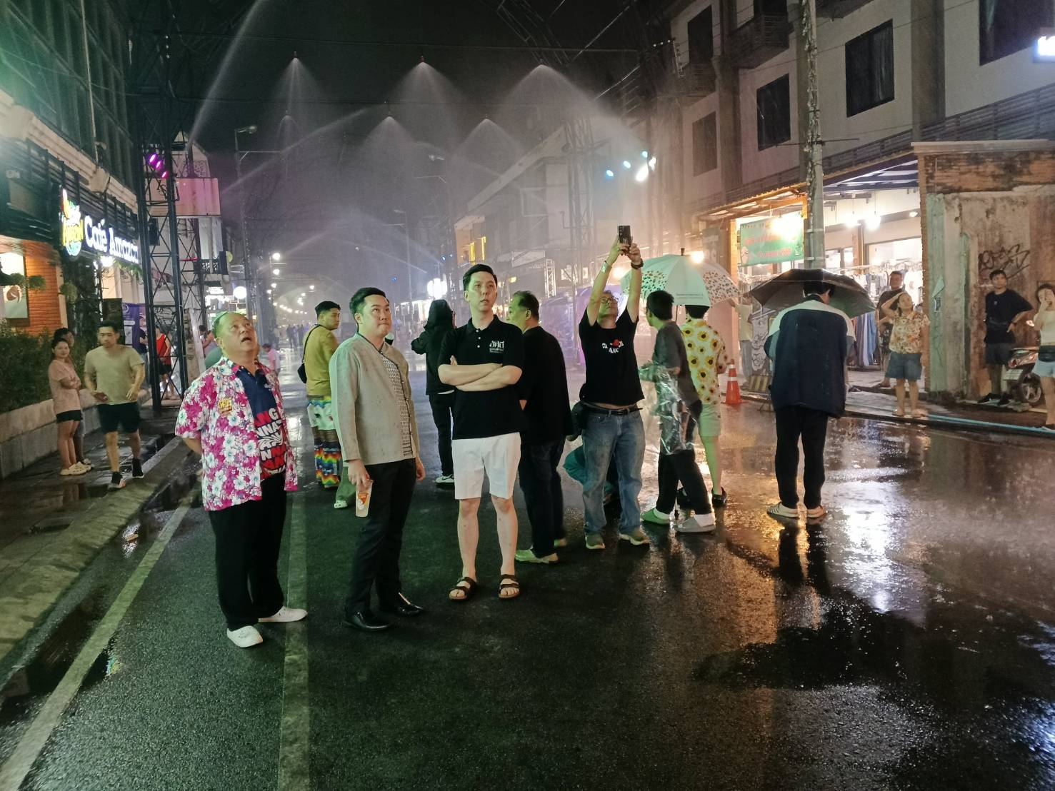 “อัศนี” แต่งไลฟ์สไตส์ ทดสอบระบบอุโมงค์น้ำท่าแพ รับสงกรานต์ คาด นทท. 200,000คน สร้างรายได้ 200 ล้าน