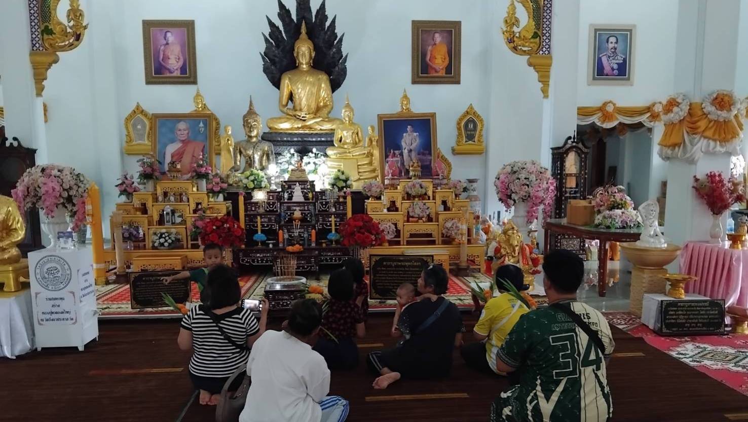 ปทุมธานี สาวอะไหล่ยนต์เร่งแก้บนพ่อปูศรีสุทโธดลยอดขายหลักแสนมาแล้ว 8 เดือนติด แม่ตะเคียนทองให้โชค 3งวดติด