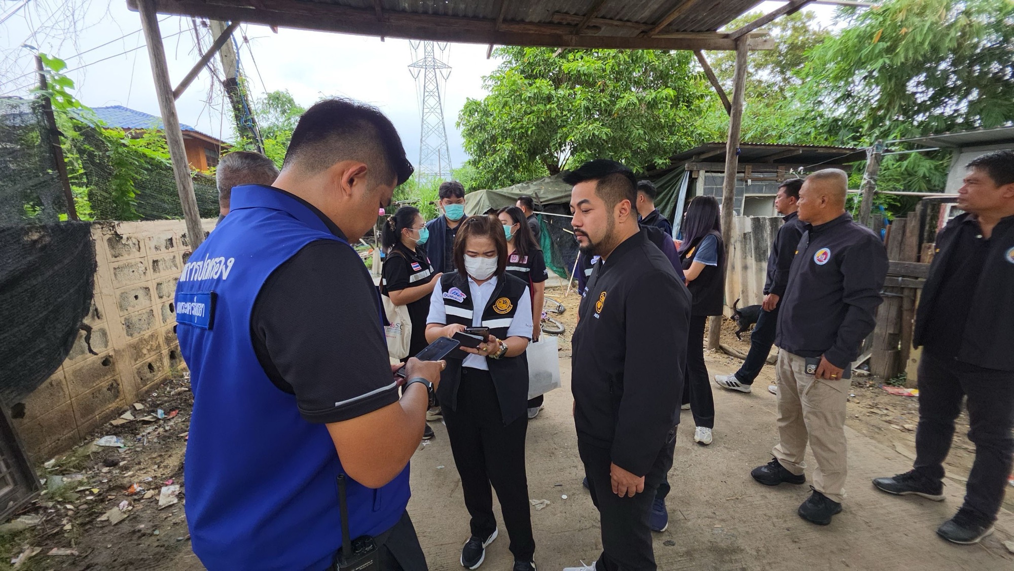 ชาวบ้านร้อง “แอ๊ว อยุธยา” ประสานศูนย์ดำรงธรรม-พม. เข้าช่วยหญิงสูงวัย 71 ปี หลังพบมีสภาพความเป็นอยู่ลำบาก